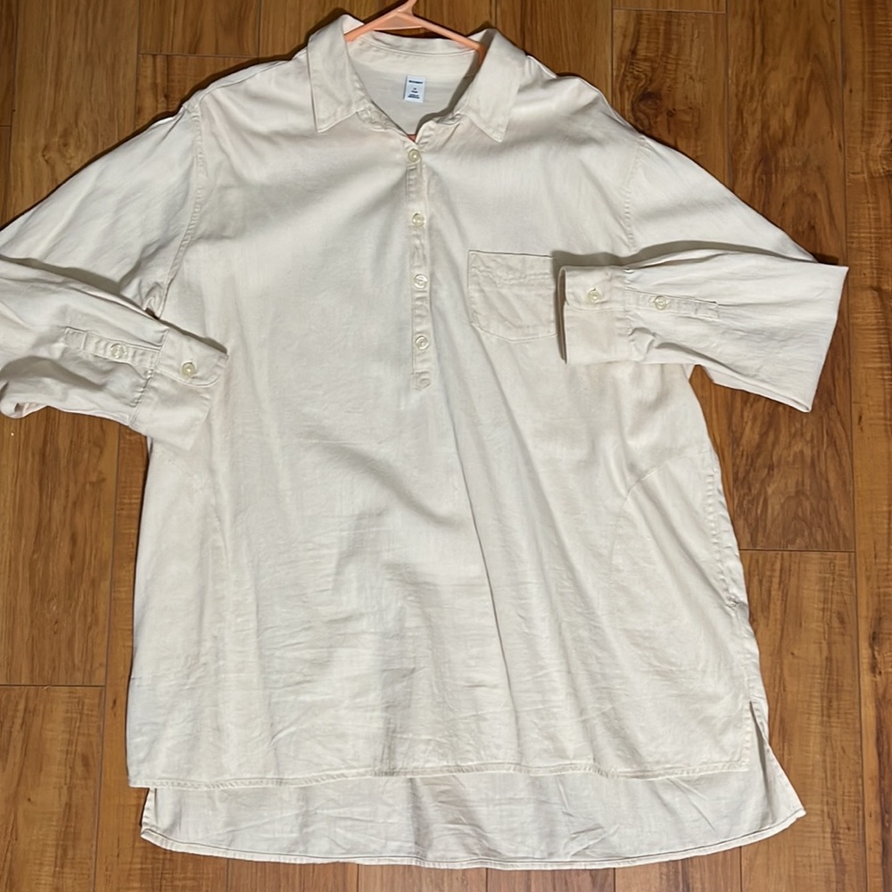 🔴Cream long sleeve shirt